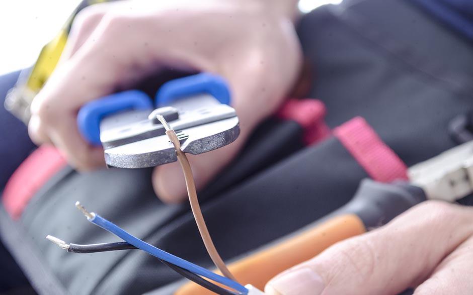 cherche électricien Crosne